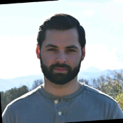 Daniel Broecker headshot